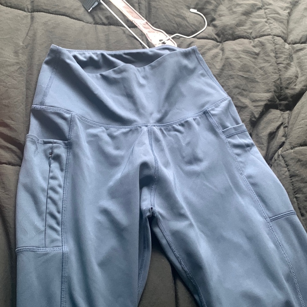 Teal leggings with pockets
